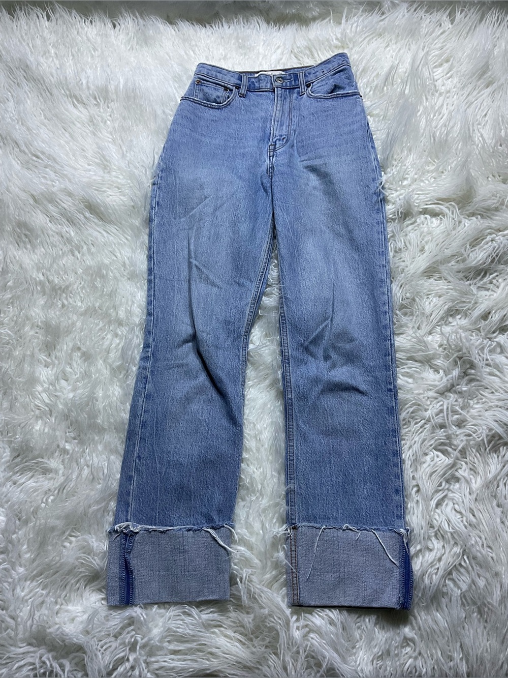 Abercrombie Curve Love The 90’s Straight Ultra High Rise Jeans